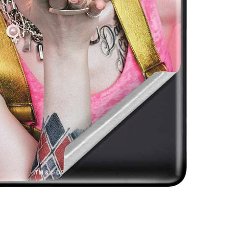 DC Comics Harley Quinn Blowing Kisses Pixel Skins